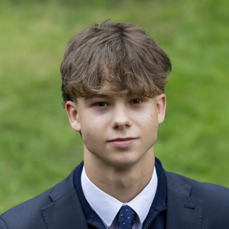 lvs ascot sixth form prefect