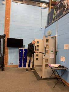 tom dean gym visit
